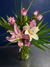 Load image into Gallery viewer, Tropical Bouquet
